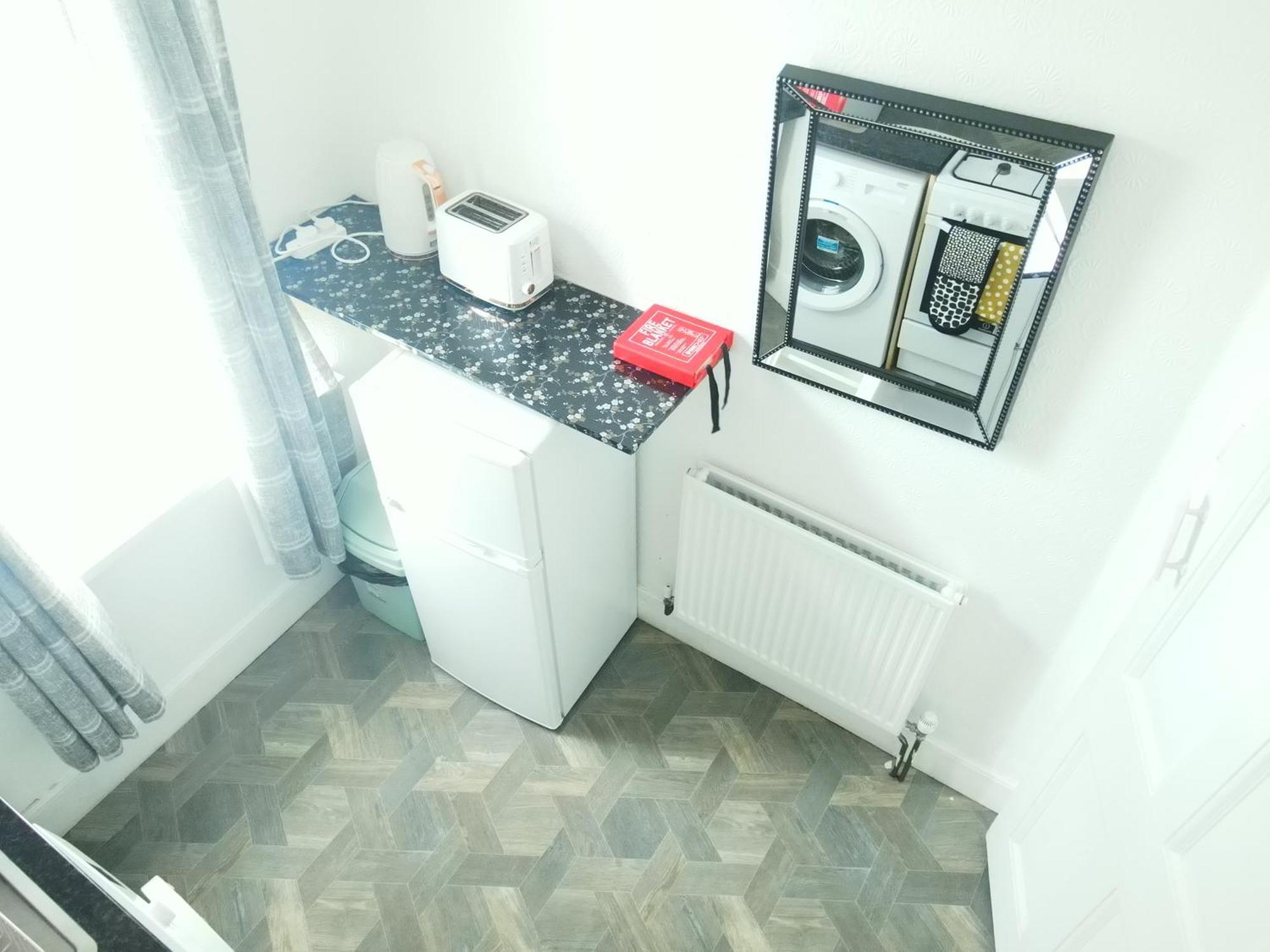 Service Accommodation 2 Bed Room Apartment In Newport South Wales Near Celtic Manor Icc Wales エクステリア 写真