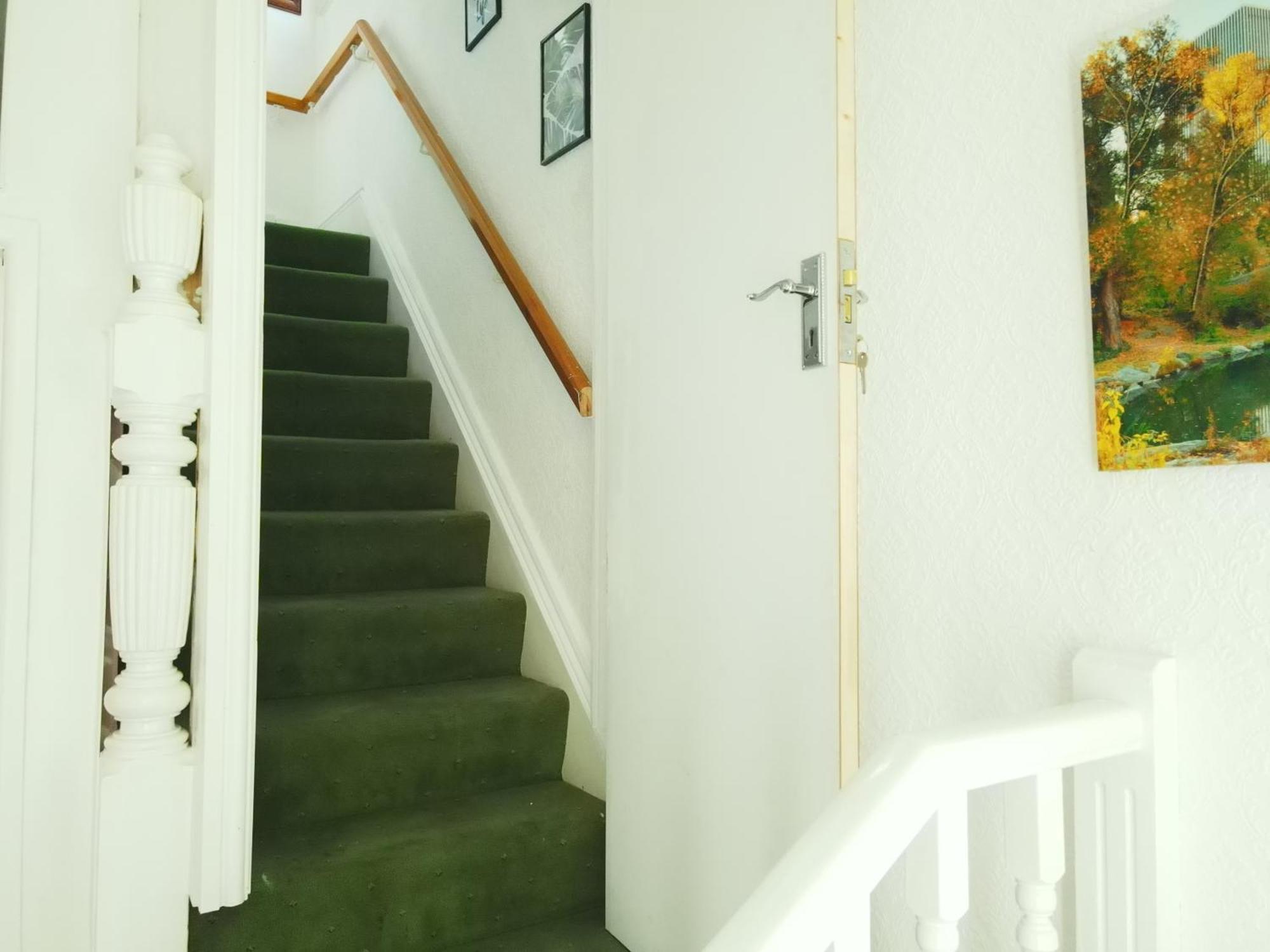 Service Accommodation 2 Bed Room Apartment In Newport South Wales Near Celtic Manor Icc Wales エクステリア 写真
