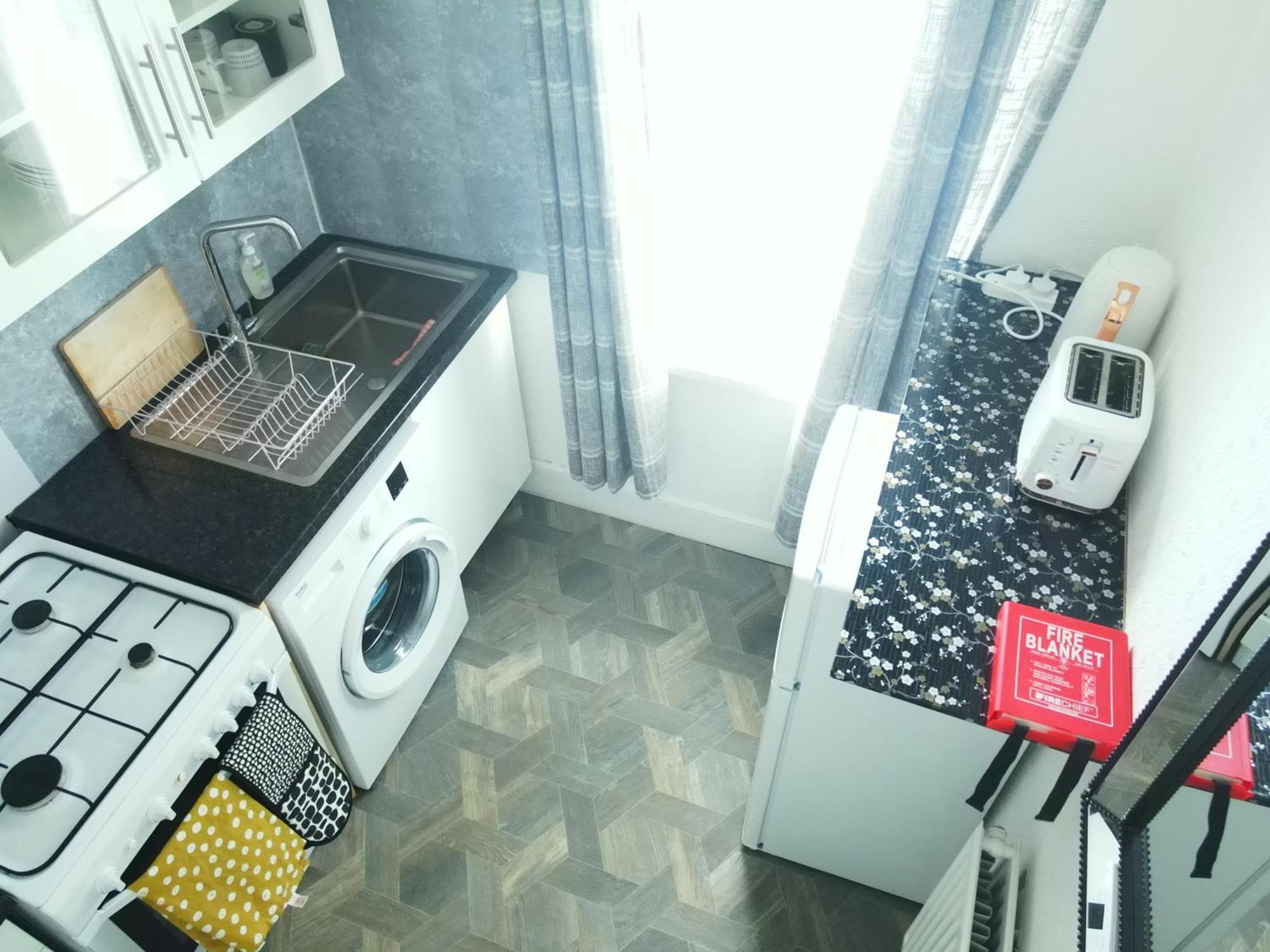 Service Accommodation 2 Bed Room Apartment In Newport South Wales Near Celtic Manor Icc Wales エクステリア 写真