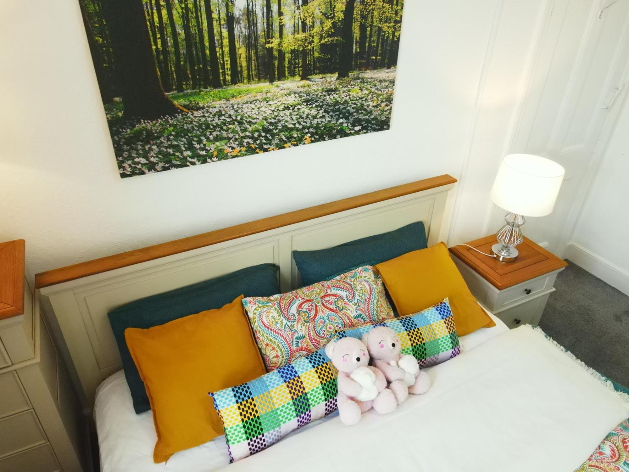 Service Accommodation 2 Bed Room Apartment In Newport South Wales Near Celtic Manor Icc Wales エクステリア 写真